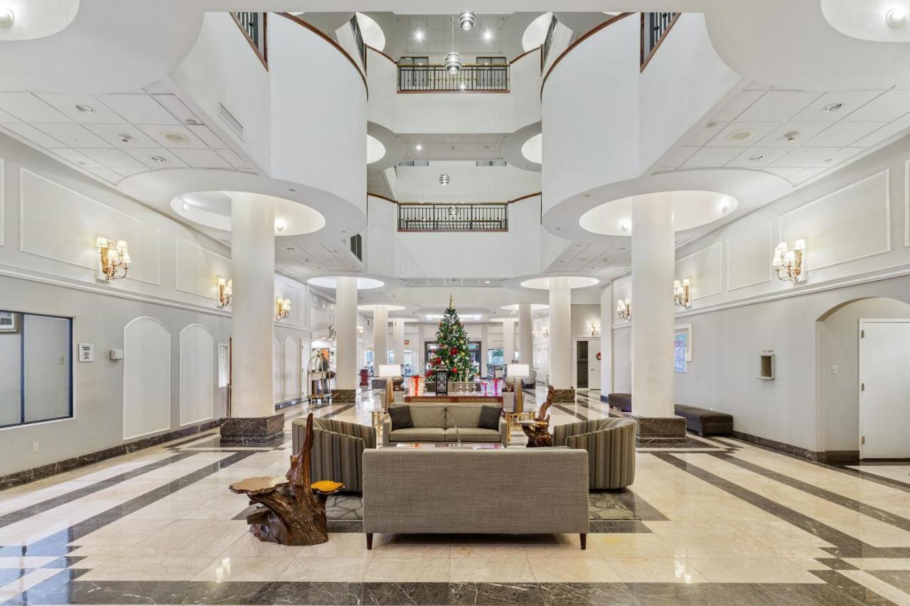 Wyndham Garden Baronne Plaza Hotell New Orleans Exteriör bild